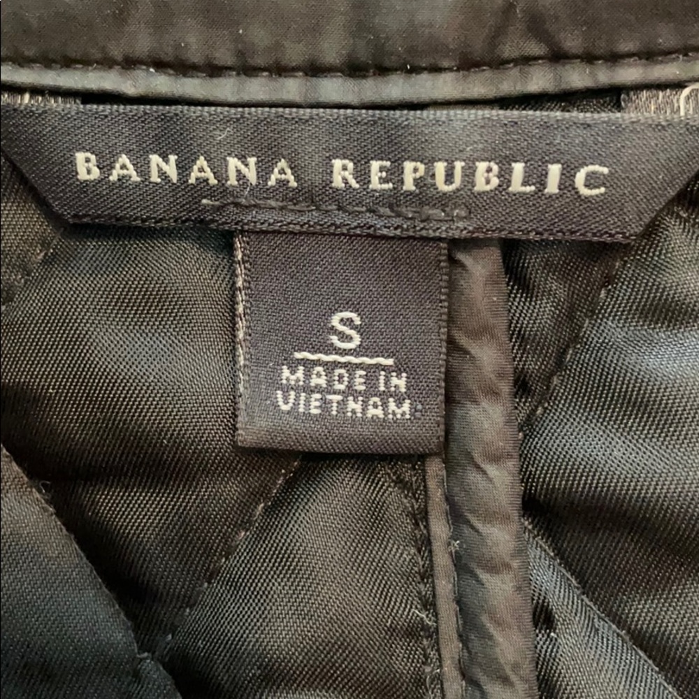 Banana Republic Quilted Lightweight Black Jacket - Picture 4 of 6